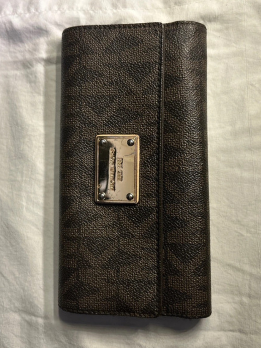 “Like New” Michael Kors Dark Brown MK Logo Continental Wallet with Gold Plate